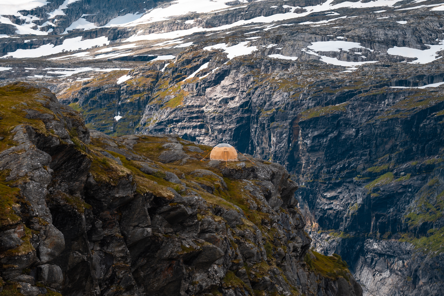 trolltunga active